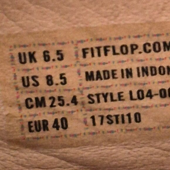 8.5 Fitflop Black Leather Fringed Kiltie Loafers - Picture 7 of 9